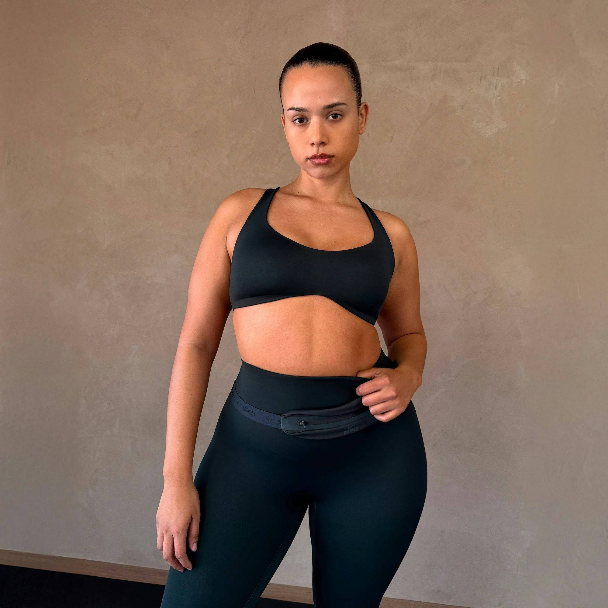 Shaping Scoop Bra - 8