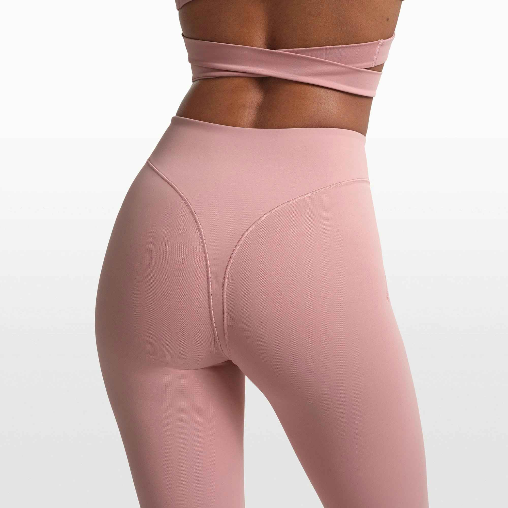 17″ V-Line Crop Legging - 3
